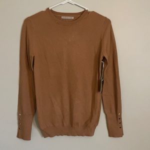 Women’s brown top